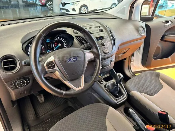 Ford Tourneo Courier 1.5 TDCi Delux Image 10