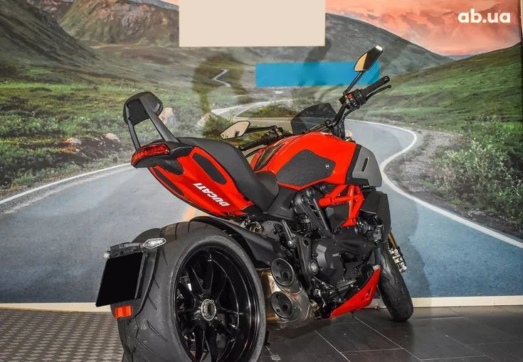 Ducati Diavel  Image 2